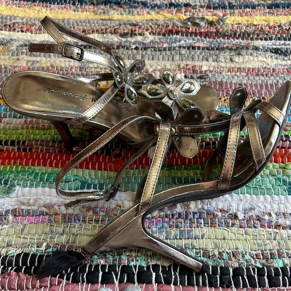 American Eagle Outfitters Silver Heels with Elegant Floral Design - Picture 8 of 15